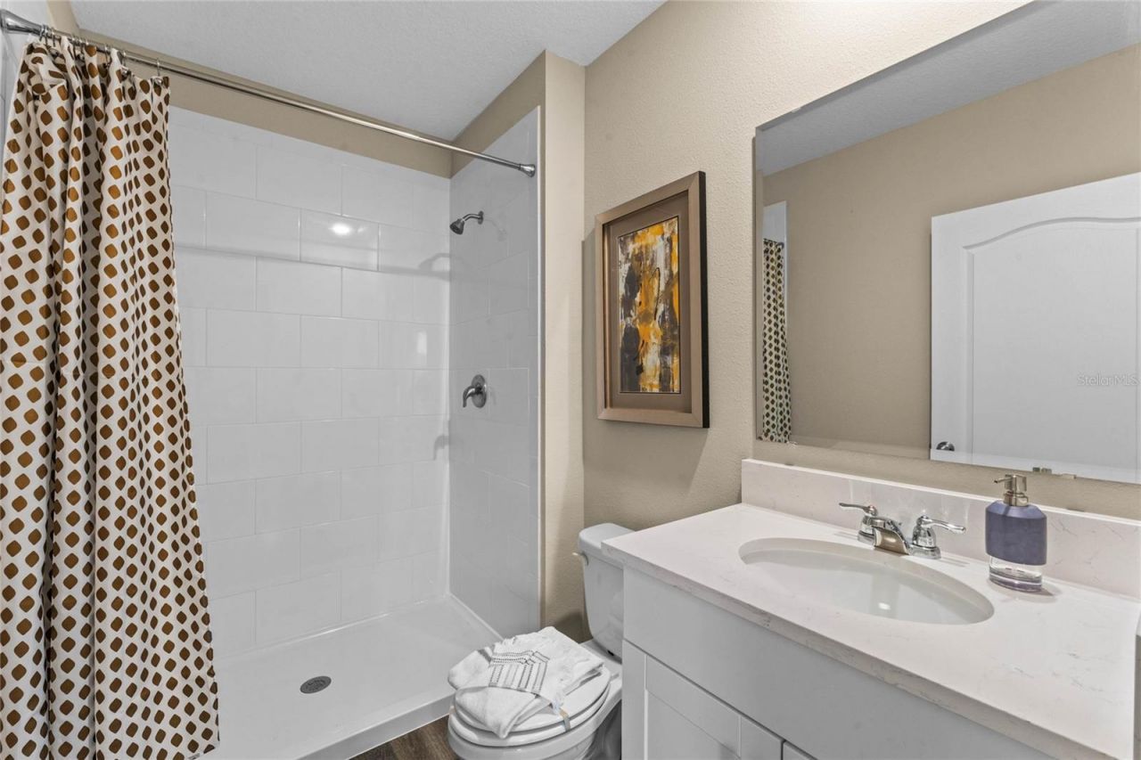 2077 Walnut Creek Drive , Kissimmee, FL 34744 Photo