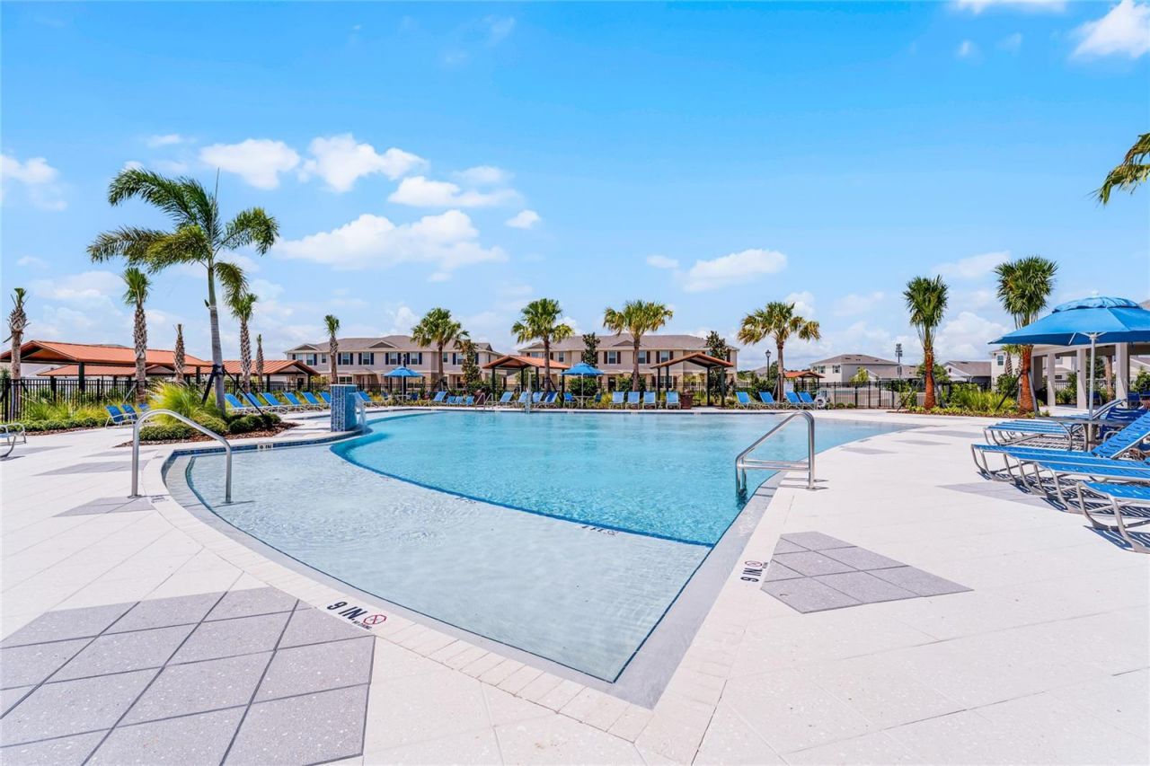 2077 Walnut Creek Drive , Kissimmee, FL 34744 Photo