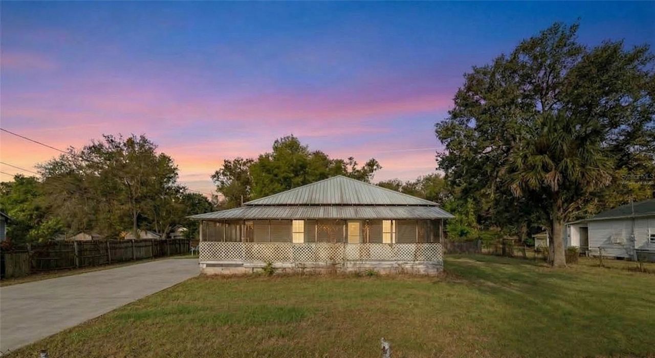 6954 1st Street, Mulberry, FL 33860 Main Photo