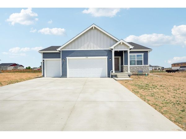 230 Buckboard Dr, Hudson, CO 80642