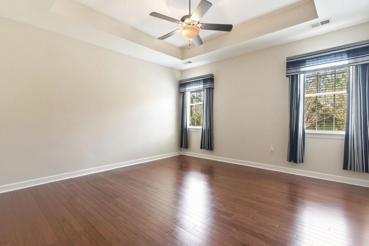 1429 Thames Ct. Photo 10