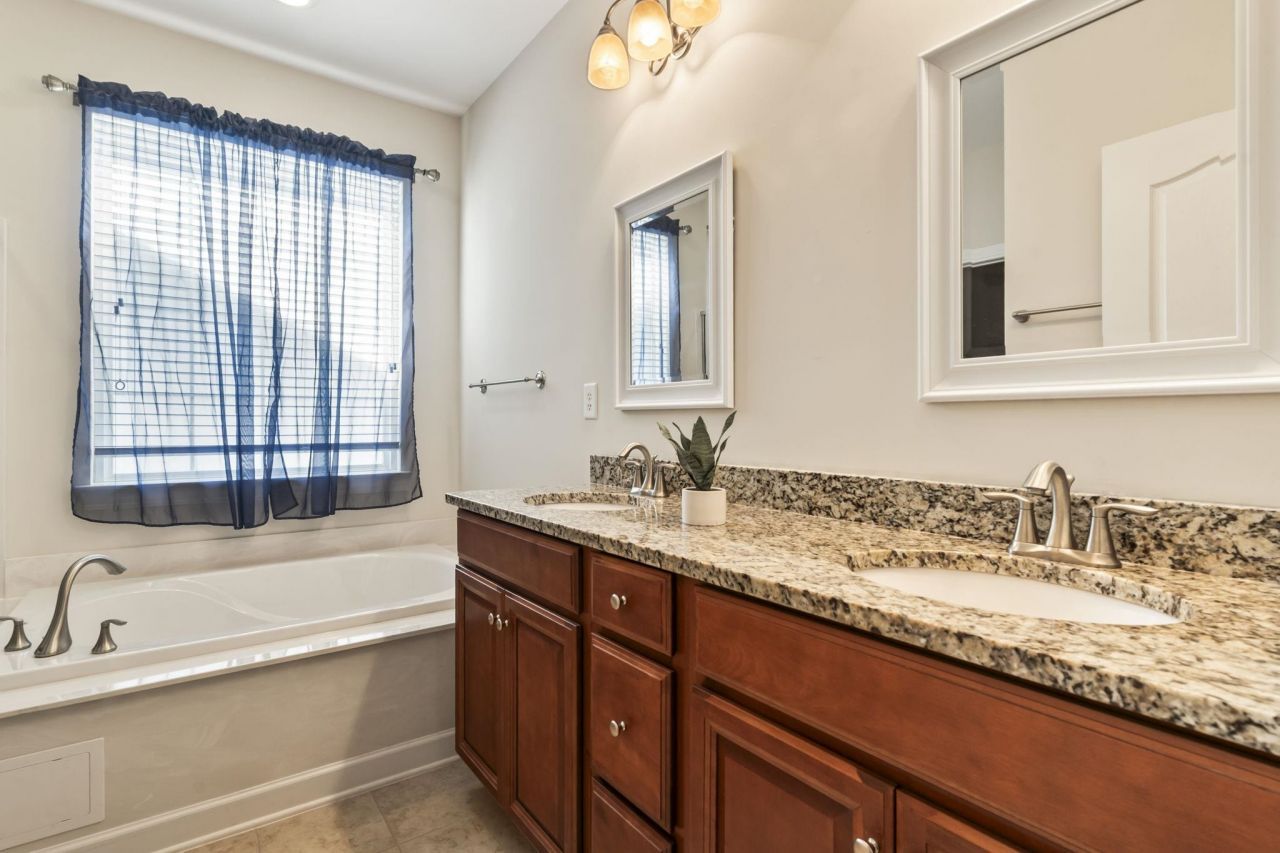 1429 Thames Ct. Photo 11