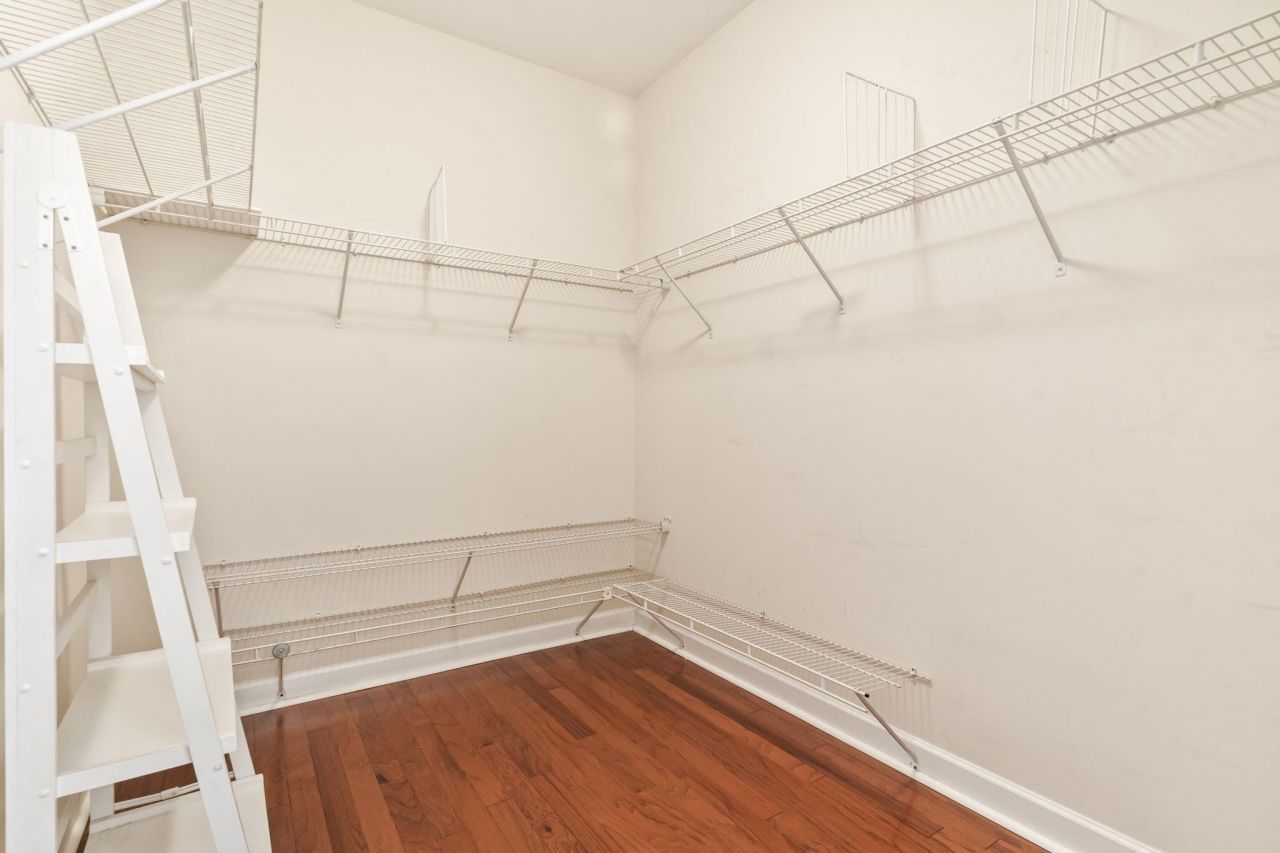 1429 Thames Ct. Photo 13