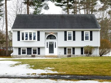 1 Spring Street, Douglas, MA 01516