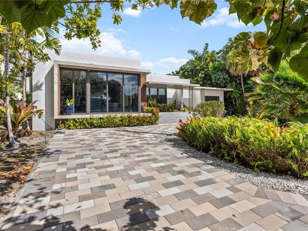 1845 NE 124th St , North Miami, FL 33181