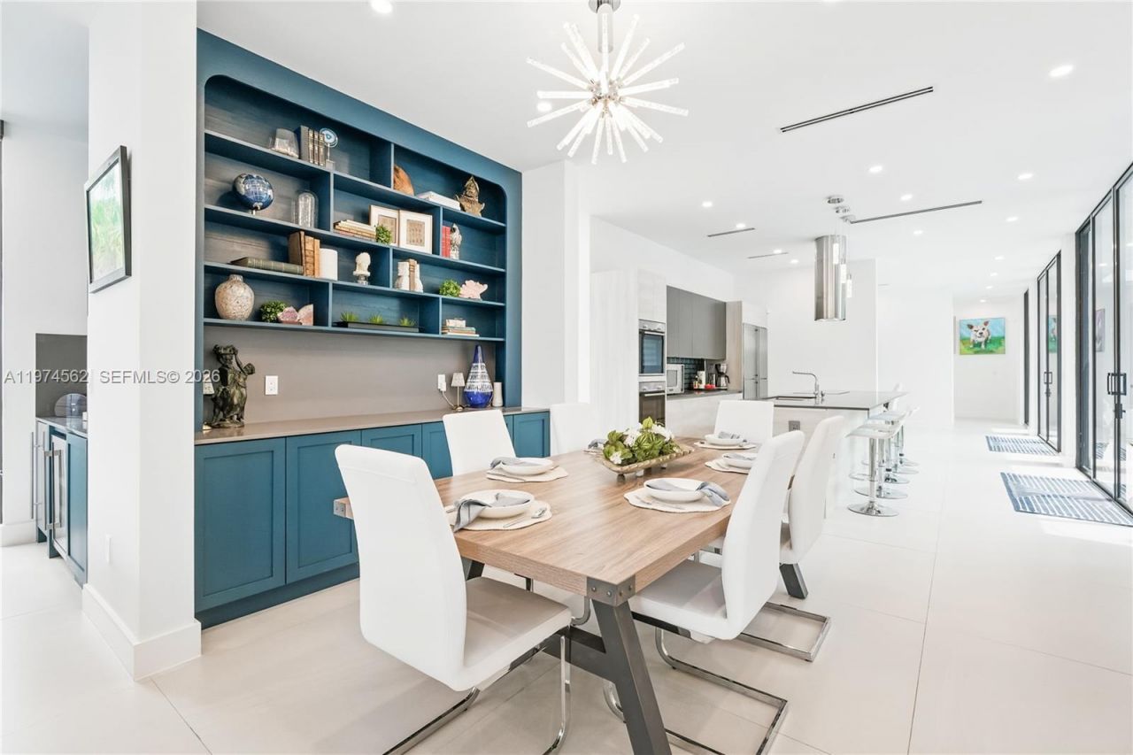 1845 NE 124th St , North Miami, FL 33181 Photo