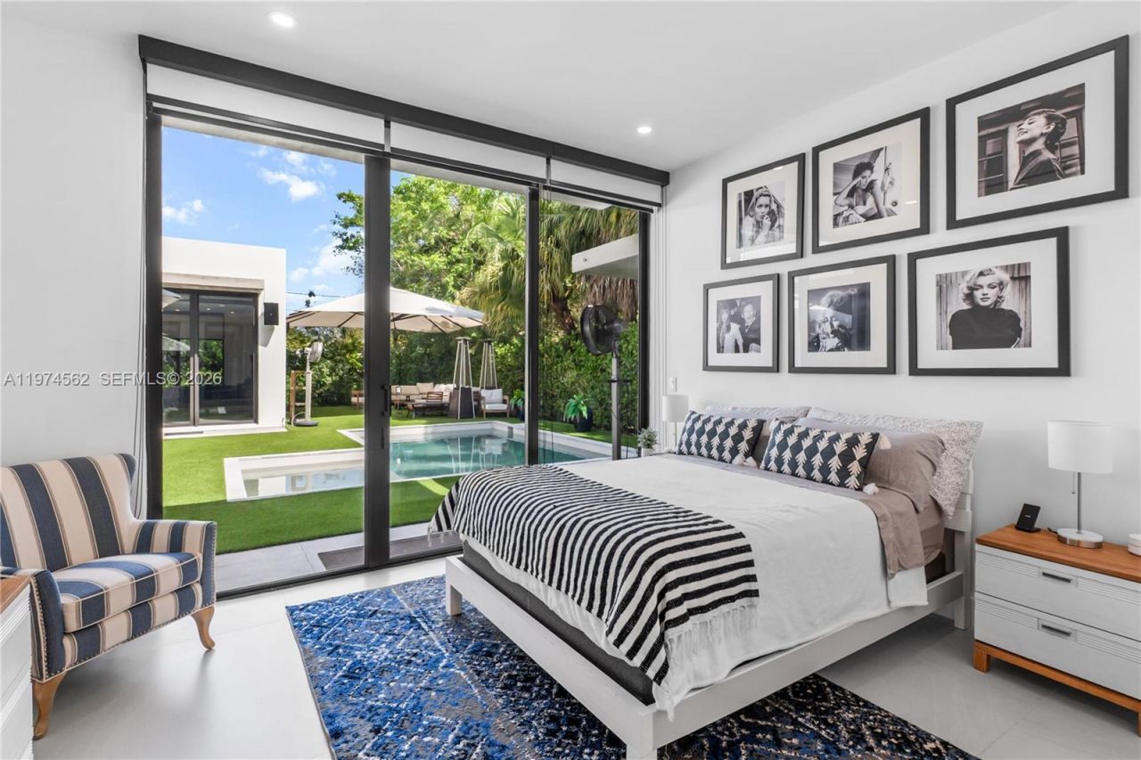 1845 NE 124th St , North Miami, FL 33181 Photo