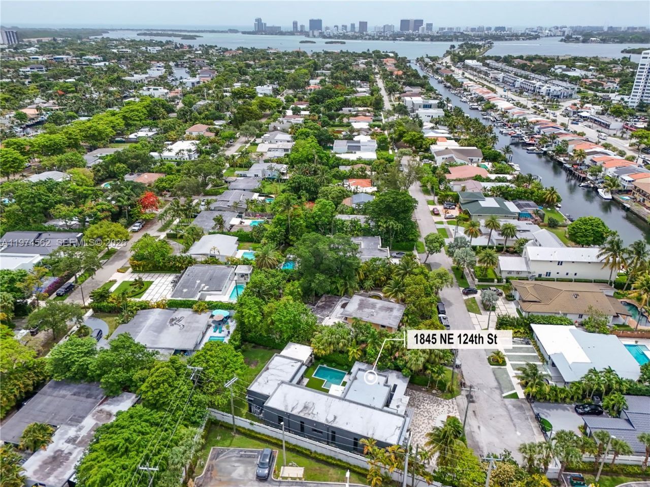 1845 NE 124th St , North Miami, FL 33181 Photo