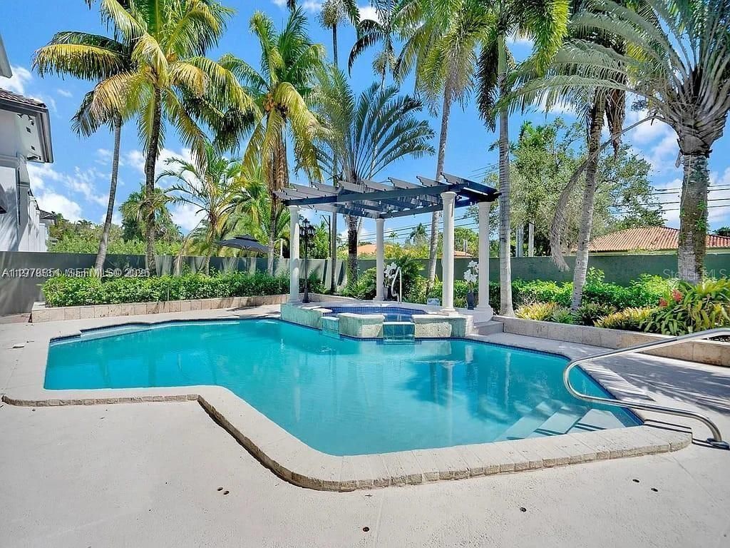 15945 NW 82nd Ct, Miami Lakes, FL 33016 Photo