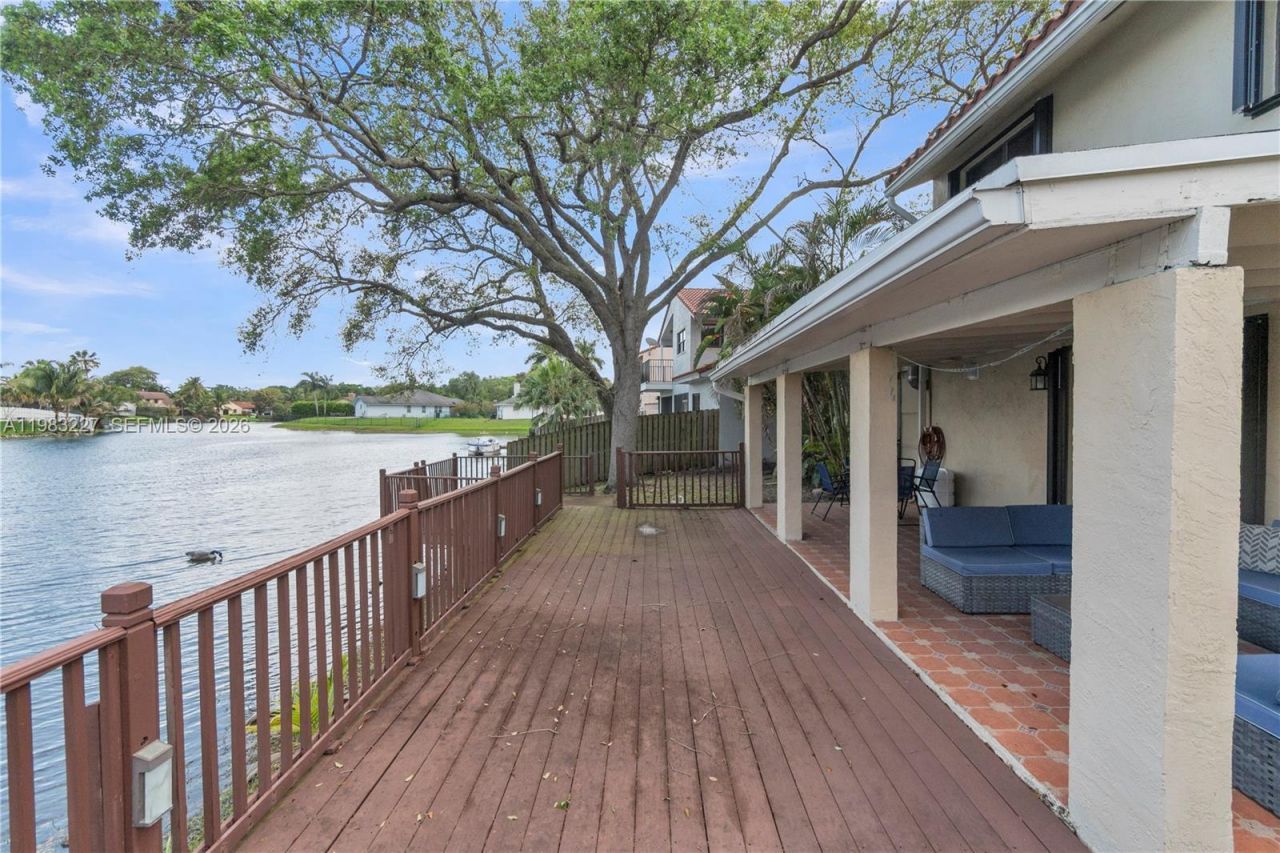 2905 Begonia Way, Cooper City, FL 33026 Photo