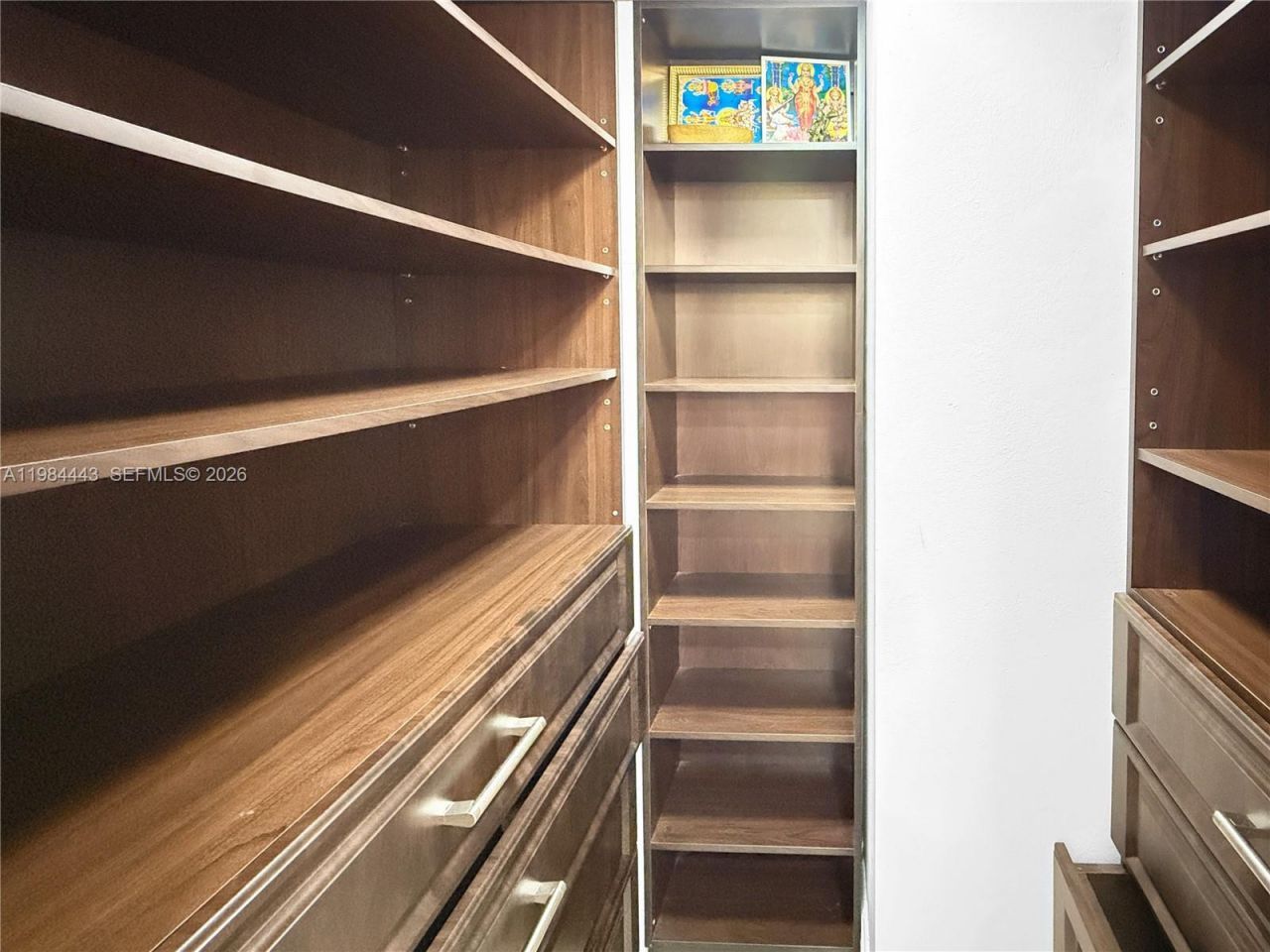 3301 N Country Club Dr , Unit 804, Aventura, FL 33180 Photo