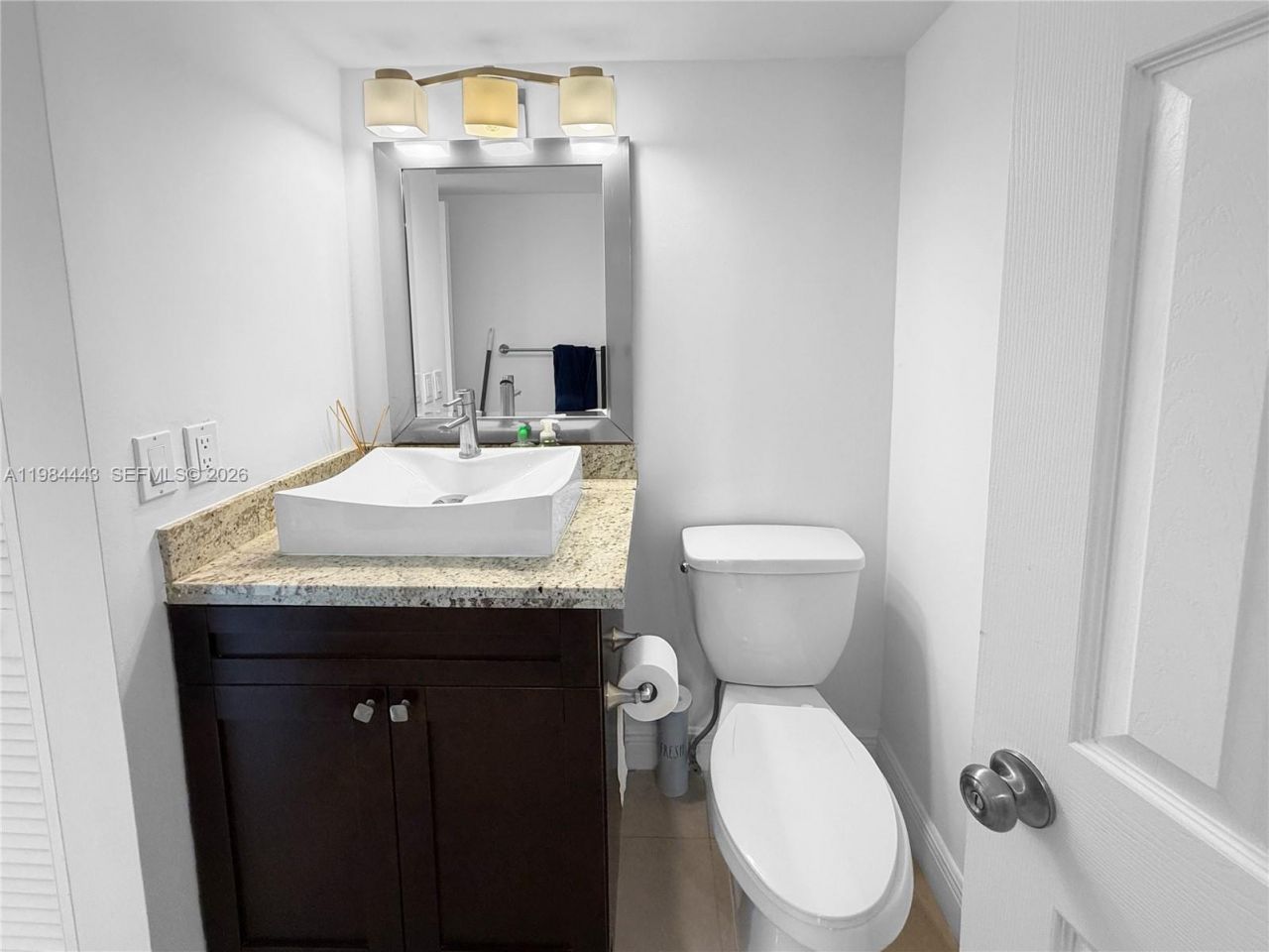 3301 N Country Club Dr , Unit 804, Aventura, FL 33180 Photo