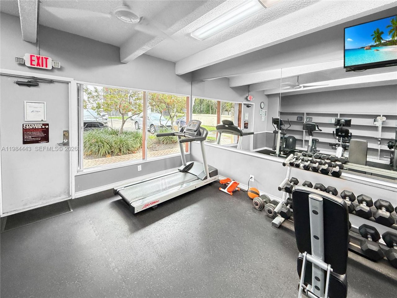 3301 N Country Club Dr , Unit 804, Aventura, FL 33180 Photo