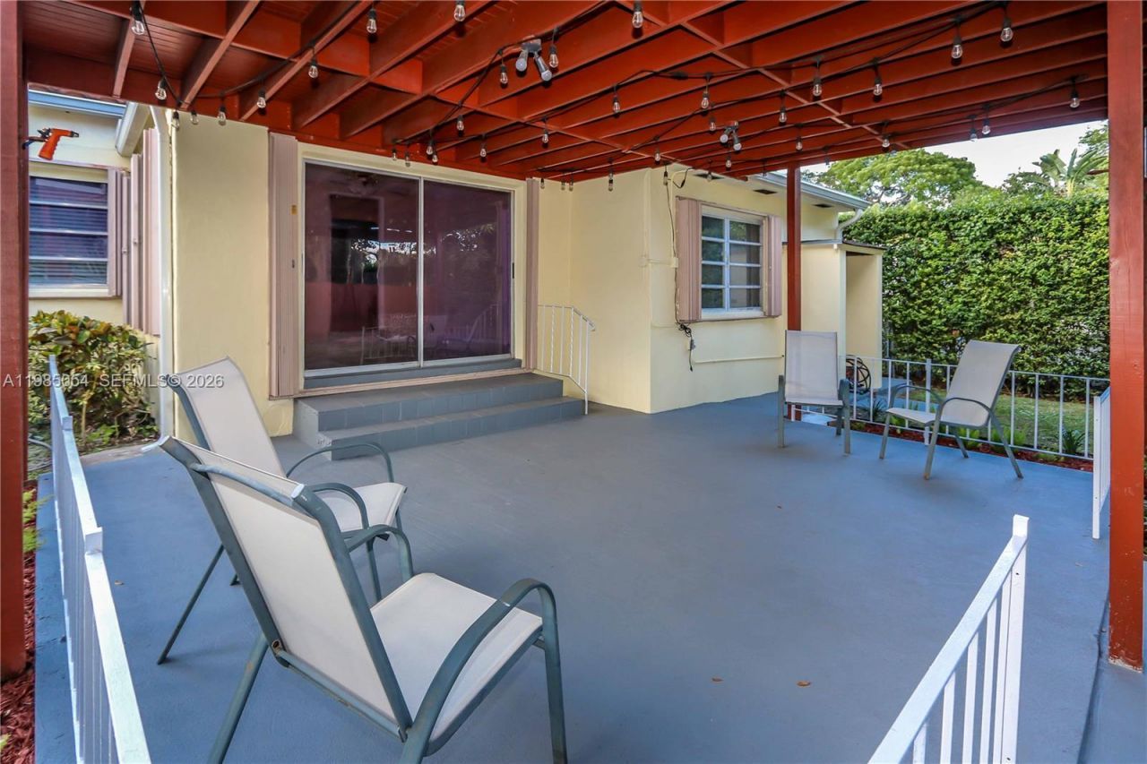 1015 Cortez St , Coral Gables, FL 33134 Photo