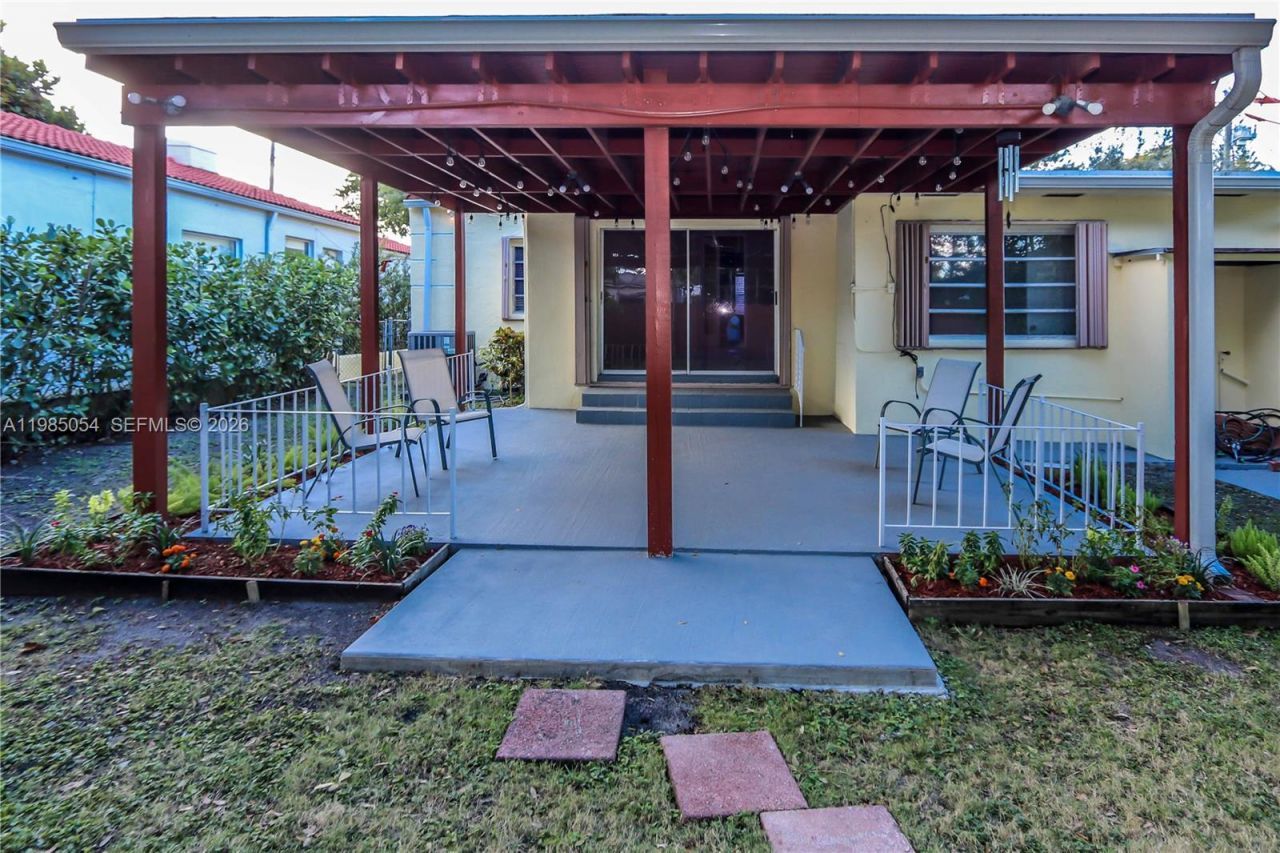 1015 Cortez St , Coral Gables, FL 33134 Photo