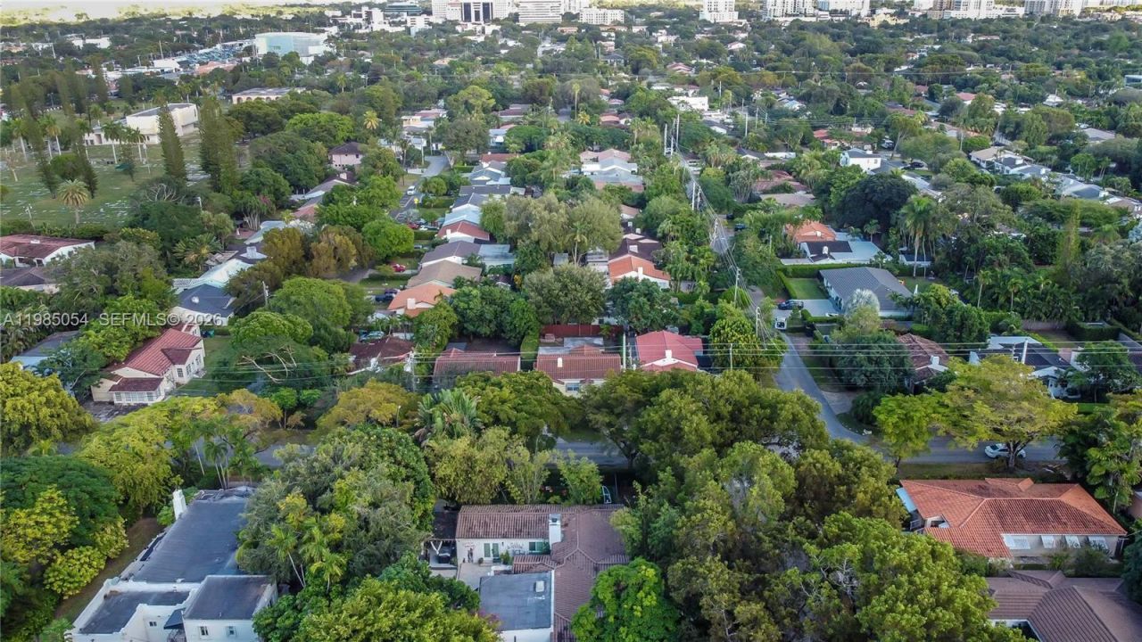 1015 Cortez St , Coral Gables, FL 33134 Photo