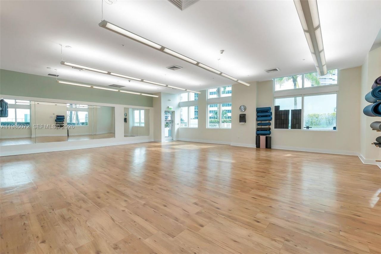 1900 N Bayshore Dr , Unit PH 5006, Miami, FL 33132 Photo