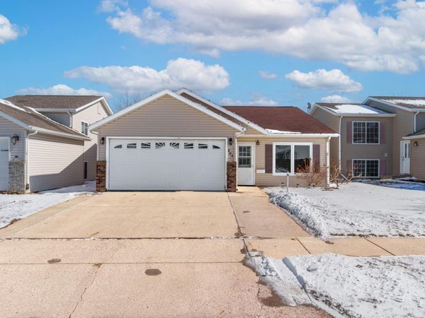 804 51st Street S, Fargo, ND 58103