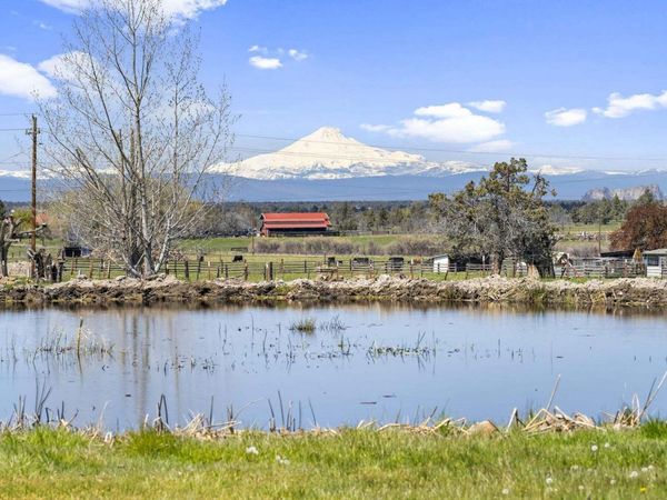 4088 SW Minson Road, Powell Butte, OR 97753