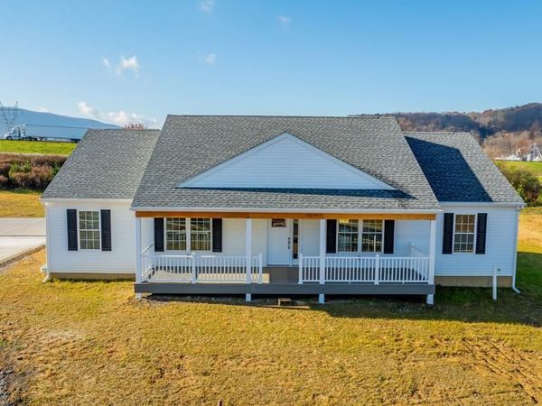 30 MAPLE CREST DRIVE, MIFFLINVILLE, PA 18635