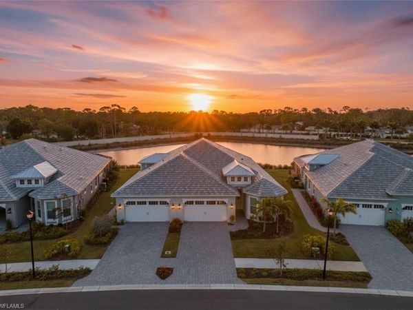 8821 Yucatan CT, NAPLES, FL 34112