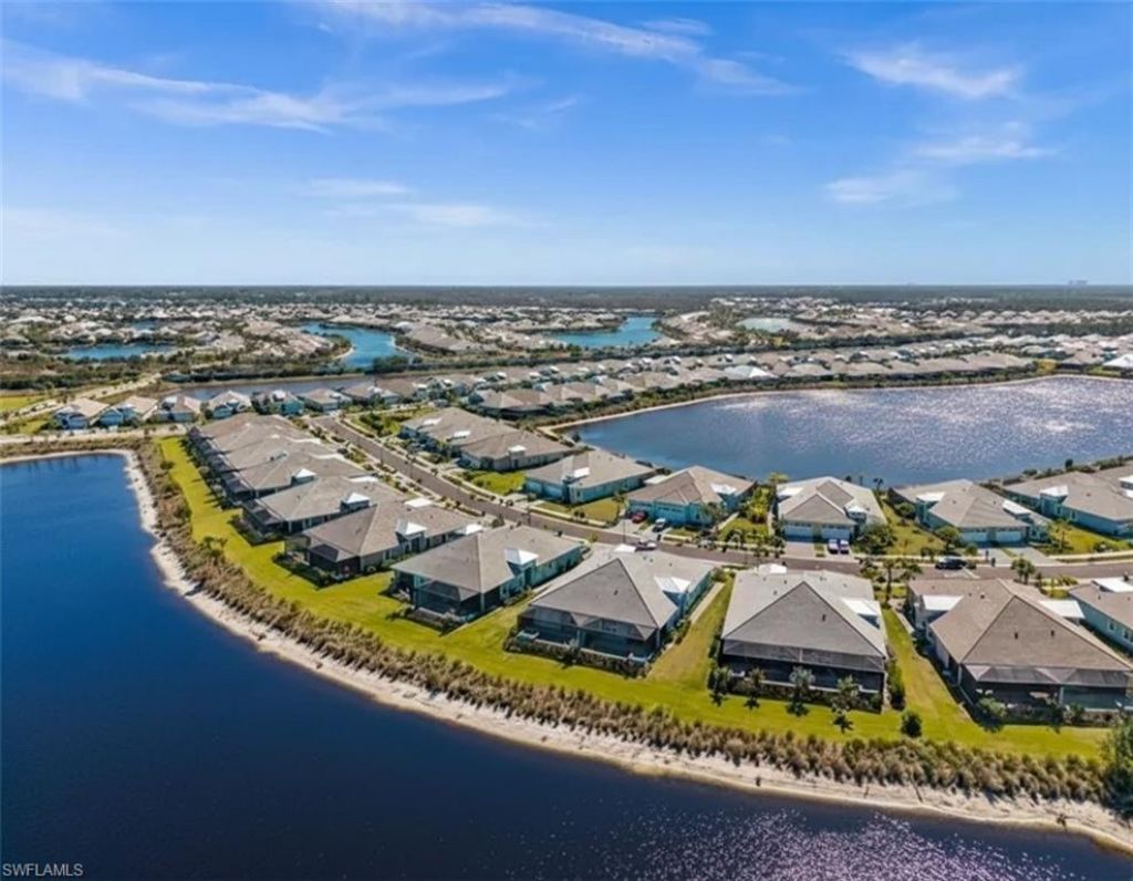 8821 Yucatan Ct, Naples, FL 34112 Photo