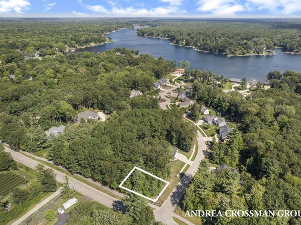 16179 Coventry Lane, Unit 30, Spring Lake, MI 49456