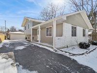 3S691 Melcher Avenue, Warrenville, IL 60555 primary photo