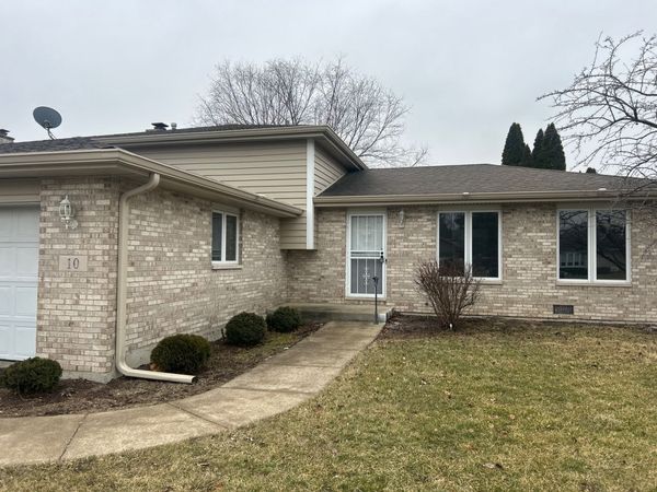 10 Joyce Court , Crete, IL 60417