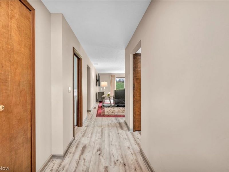 9841 Brookline Oval, Strongsville, OH 44136 Photo 20