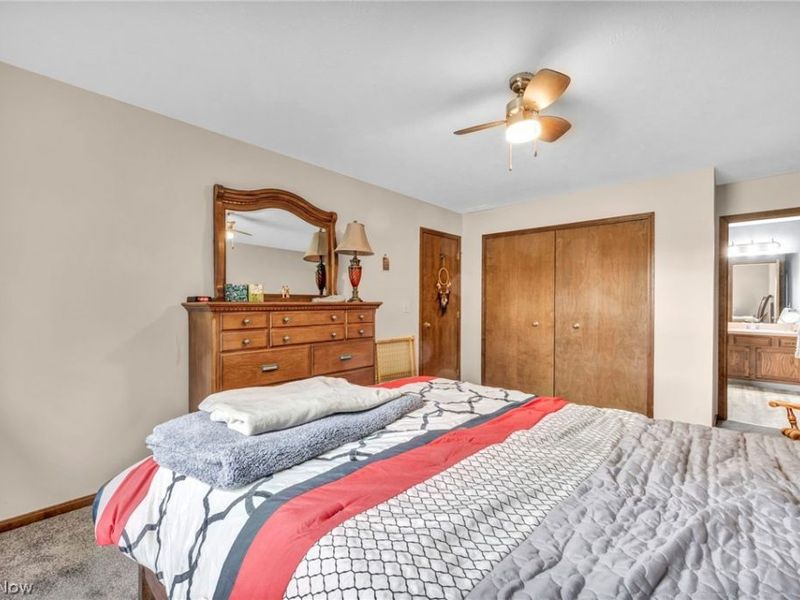 9841 Brookline Oval, Strongsville, OH 44136 Photo 22