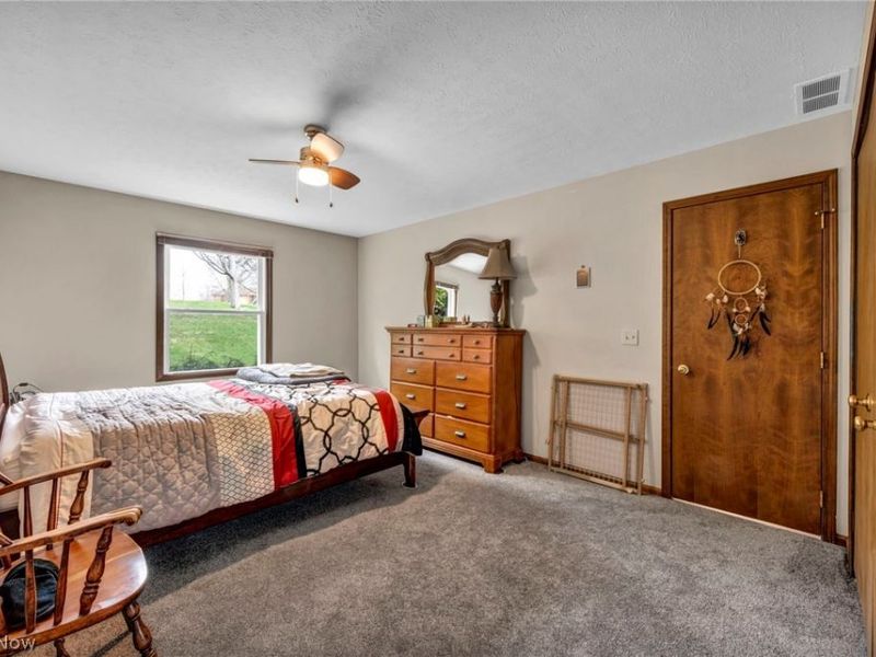 9841 Brookline Oval, Strongsville, OH 44136 Photo 23