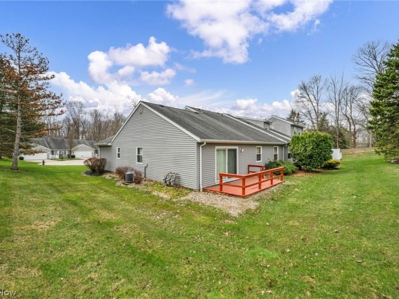 9841 Brookline Oval, Strongsville, OH 44136 Photo 34