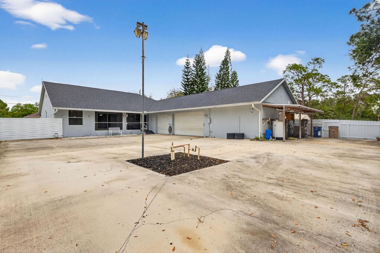 2807 52nd St Sw, Lehigh Acres, FL 33976 Photo