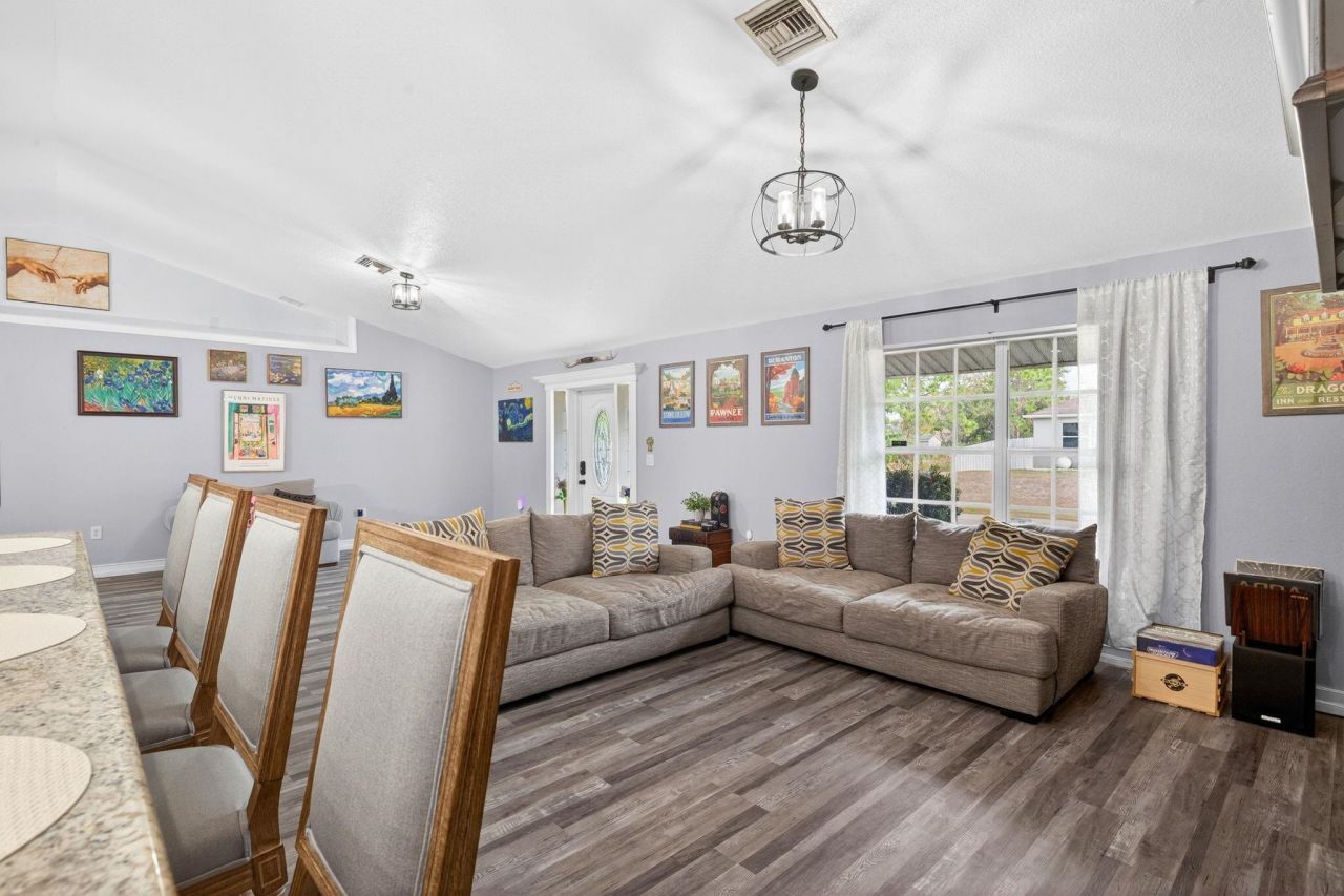 2807 52nd St Sw, Lehigh Acres, FL 33976 Photo