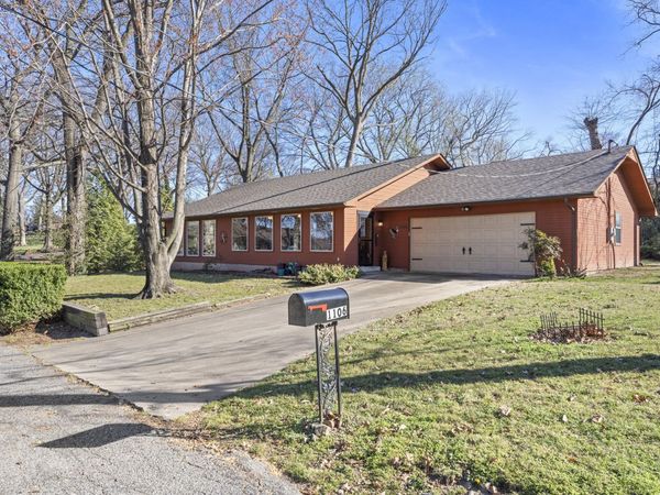 1106 Red Bud Drive, Grove, OK 74344