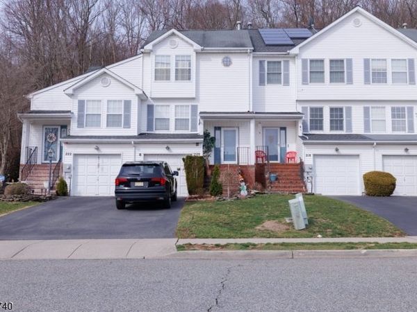 220 Canal Way, Hackettstown, NJ 07840