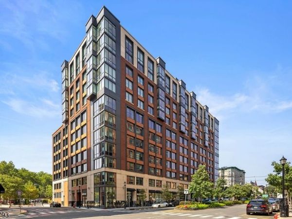 1000 Maxwell Ln, Hoboken, NJ 07030