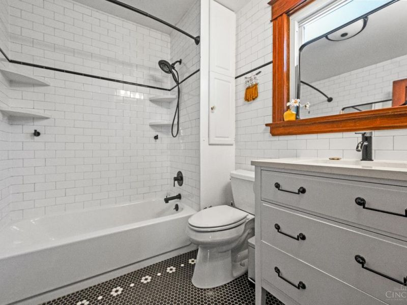 2853 Markbreit Avenue, Cincinnati, OH 45209 Photo 28