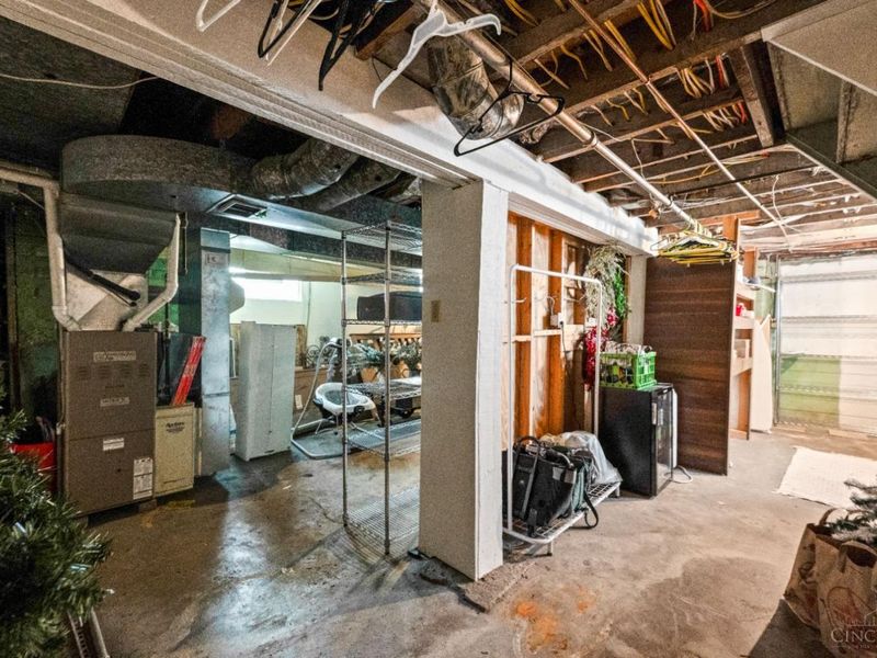 2853 Markbreit Avenue, Cincinnati, OH 45209 Photo 29