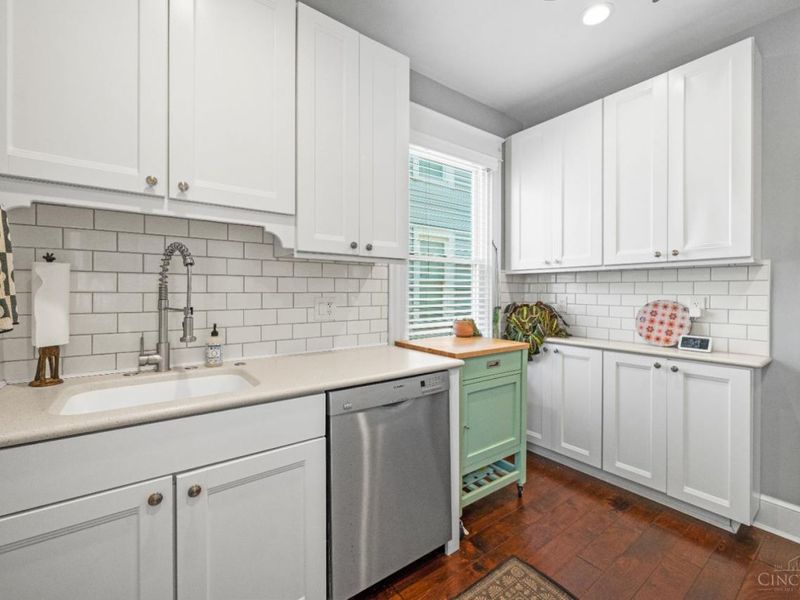 2853 Markbreit Avenue, Cincinnati, OH 45209 Photo 7