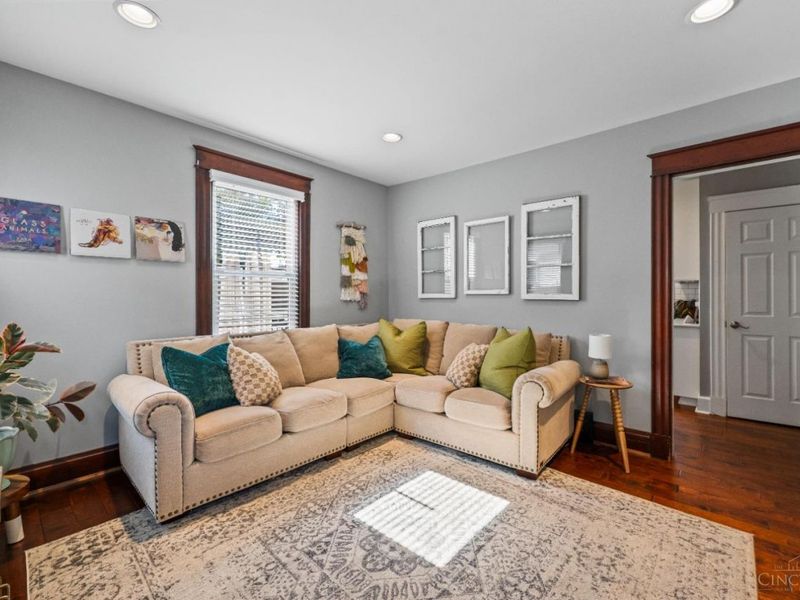 2853 Markbreit Avenue, Cincinnati, OH 45209 Photo 9