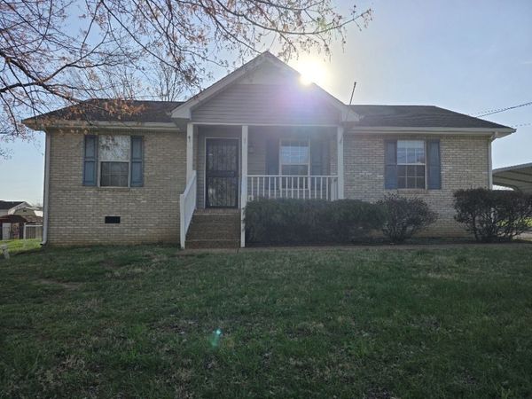 106 Hearthstone Dr, Portland, TN 37148