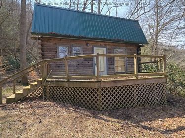 348 Basil Hively Road, Procious, WV 26164