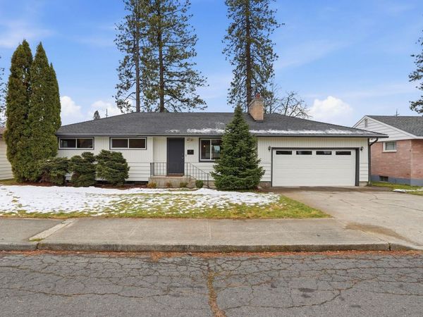 2917 ROSEWOOD Ave, Spokane, WA 99208