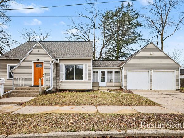 2115 Alto Avenue SE, Grand Rapids, MI 49507