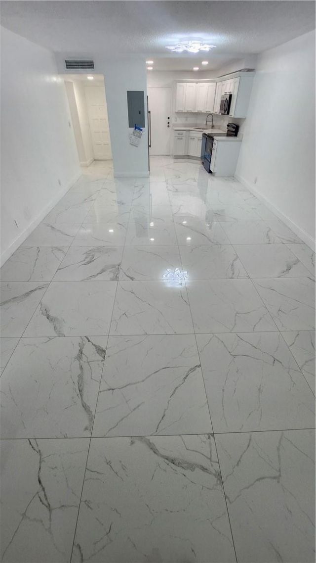 3301 Spanish Moss Terrace, Unit 202, Lauderhill, FL 33319 Photo