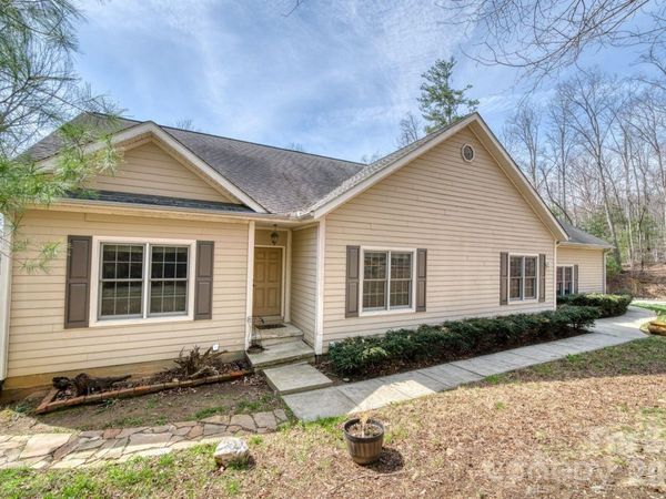 45 Baton Lane, Asheville, NC 28803