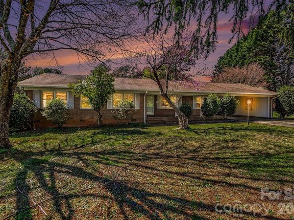 1388 Smith Farm Road, Lincolnton, NC 28092