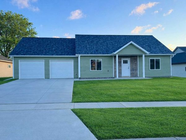 2164 Marvs Lane NE, Stewartville, MN 55976